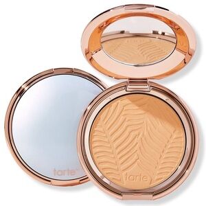 Tarte 
Amazonian Clay Blurring Powder Foundation - 20N light neutral